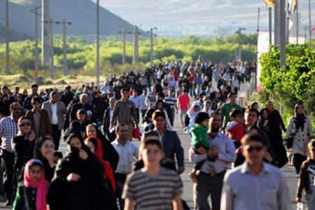 برگزاری همایش پیاده‌روی خانوادگی در کرمانشاه