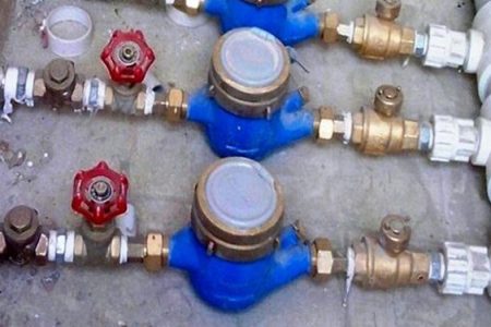شرکت آب و فاضلاب کرمانشاه با دارندگان انشعابات غیرمجاز آب برخورد می‌کند