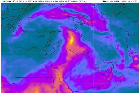 هفته پر گردوخاک در راه است هفته آینده مجدداً شاهد فعال شدن کانون های گردوخاک و افزایش میزان غبار در بخش های گسترده ای از نیمه غربی کشور خواهیم بود.♦️برای روزهای شنبه به بعد با ورود این توده بزرگ گردوخاک از مرزهای غربی کشور همراه خواهیم بود که این وضعیت را ابتدا در غرب کشور و سپس در مناطق مرکزی کشور رقم خواهد زد.♦️هفته آینده روز های آلوده ای را در بیشتر نقاط کشور انتظار داریم و هوایی آلوده را برای غالب مناطق نیمه غربی کشور شاهد خواهیم بود