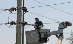 هزار کیلومتر شبکه سیم مسی در کرمانشاه به کابل خودنگهدار تبدیل میشود