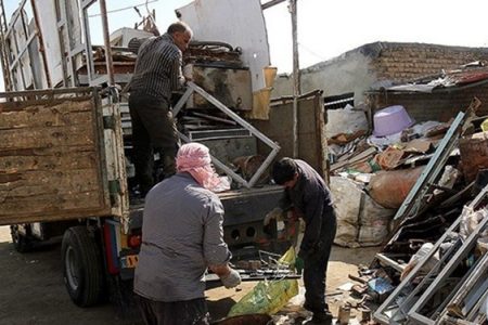 وجود ۸ هزار شغل مزاحم در کرمانشاه/ استاندار: برنامه ساماندهی صنوف مزاحم سریع‌تر اجرا شود