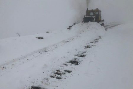 نخستین برف پاییزی گردنه«تته» در پاوه را بست