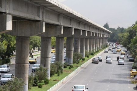 آغاز “ریل‌گذاری” قطار شهری کرمانشاه/ هر ۲ ماه، یک کیلومتر ریل‌گذاری می‌شود