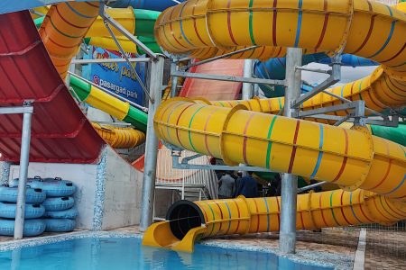 پارک آبی پاسارگارد در کرمانشاه افتتاح شد