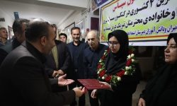تجلیل استاندار کرمانشاه از رتبه های تک رقمی استان