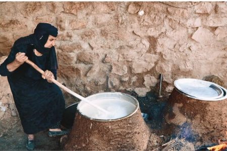 آیین سمنو پزان در روستای «کرتویج» کرمانشاه برگزار می‌شود