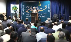 ملت ایران، پای کار مظلومین عالم ایستاده است