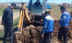 رفع شکستگی همزمان ۳ نقطه از خط انتقال آب شهر سنقر