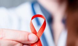 بیمار دارای HIV با مراقبت و درمان، میتواند عمری طبیعی داشته باشد