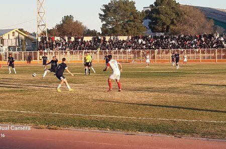 رقابت تیم فوتبال بعثت و شهرداری آستارا، بدون گل به پایان رسید