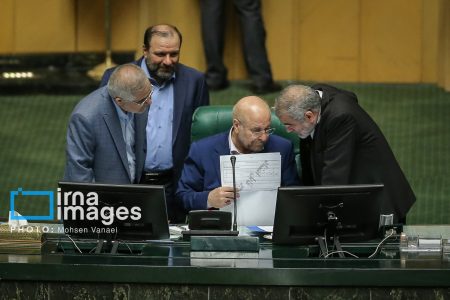 قانون عفاف و حجاب به کجا رسید