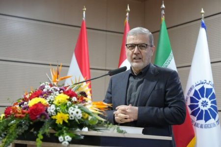 میزان صادرات ۱۰ ماهه استان کرمانشاه به کشور عراق، ۲.۹ میلیارد دلار بوده است