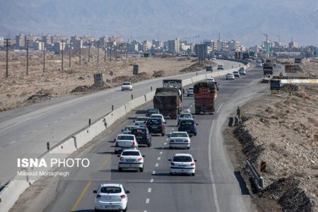 تردد میلیون و ۱۷۰ هزار خودرو در محورهای مواصلاتی استان کرمانشاه