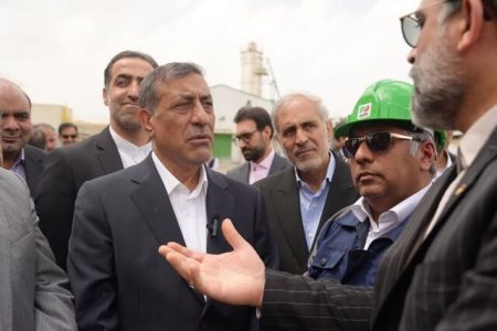 بازدید معاون اجرایی رئیس‌جمهور از چندین طرح تولیدی کرمانشاه