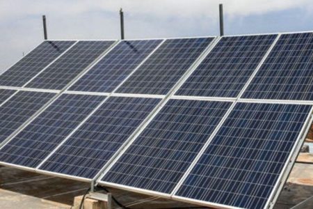 ۱۲ اداره کرمانشاه وارد طرح پنل خورشیدی شدند