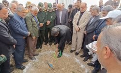 آیین کلنگ زنی یادمان شهدای قراویز برگزار شد