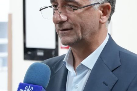 دکتر سروش مقام استاد را به اساتید دانشگاه علوم پزشکی تبریک گفت