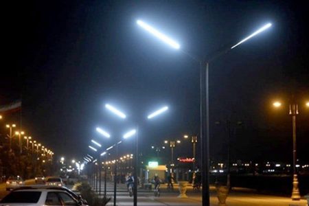 تعویض و جایگزینی ۲۲۰۰ دستگاه چراغ ۳۰ وات L.E.D به جای چراغ‌های پرمصرف گازی در سطح شهرستان‌های استان