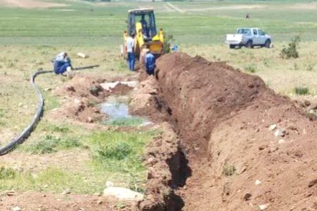 اصلاح خط انتقال آب شرب روستای عمارت بخش مرکزی