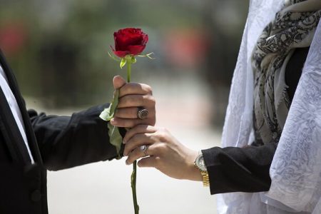 میانگین سن ازدواج در کرمانشاه، یکسال بالاتر از میانگین کشوری