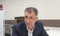 دکتر سروش از کارکنان حوزه سلامت کرمانشاه تقدیر کرد