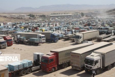 تردد بیش از ۸۴ هزار کامیون طی سه ماه از مرز کرمانشاه