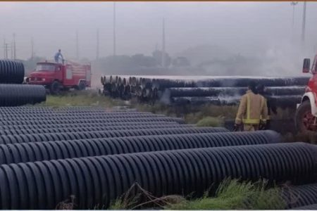 آتش سوزی در انبار ضایعات شرکت آبفا مهار شد