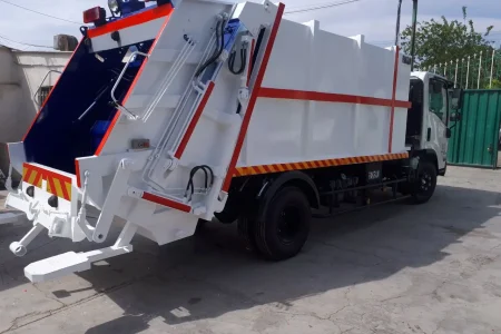 تجهیز ناوگان حمل زباله به دو دستگاه خودروی مکانیزه جدید