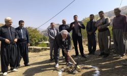 کلنگزنی نخستین اقامتگاه بومگردی روستای دشه پاوه
