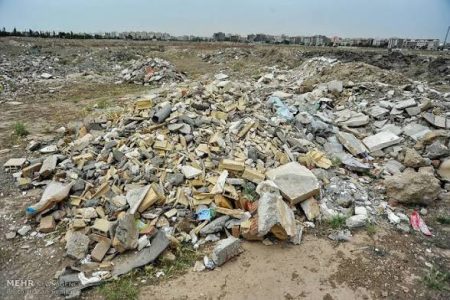 آغاز عملیات پاکسازی نخاله‌های ساختمانی از خیابان‌های کرمانشاه 