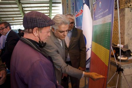 برپایی میز خدمت شرکت آب و فاضلاب استان کرمانشاه  در مسجد جامع