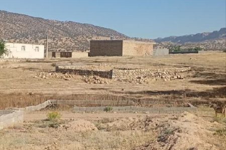 فرمانداران ساخت و سازهای غیرمجاز را تعیین تکلیف کنند