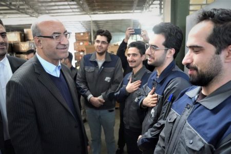 حمایت مالی و رفع مشکلات واحدهای تولیدی در اولویت است