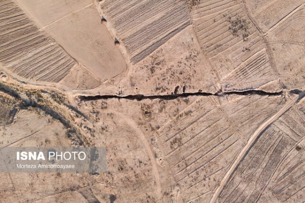 خطر فرونشست در دشت های کرمانشاه جدی است