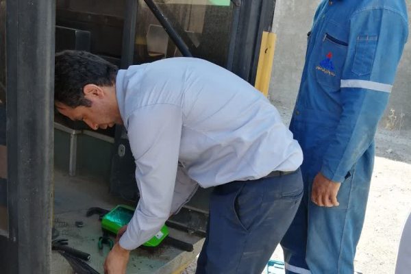 گام بلند کرمانشاه در مسیر حملونقل هوشمند؛ تجهیز ناوگان اتوبوسرانی به کارتخوانهای الکترونیکی